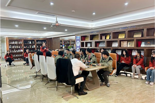 Sunnex Product scientiam et Business artes disciplina tenuit in Shenzhen officium