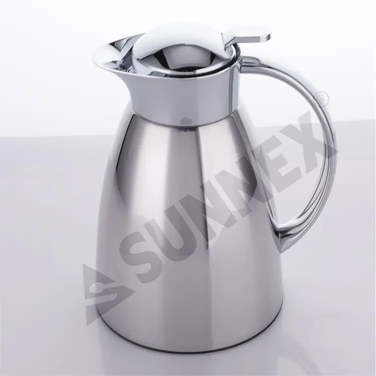 Immaculatam ferro vacuo Jug